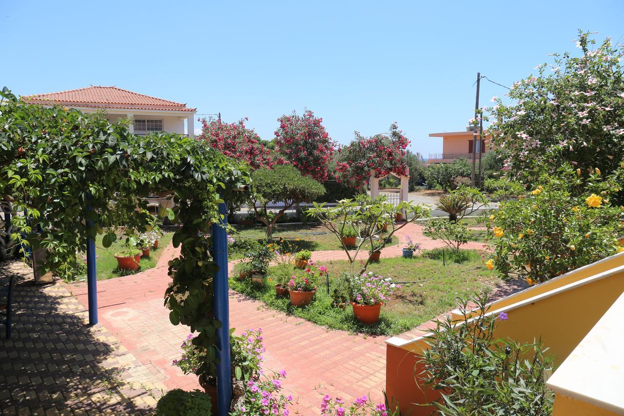 Vias Hotel Neápolis Kültér fotó